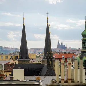 Rooftop Planet Отель