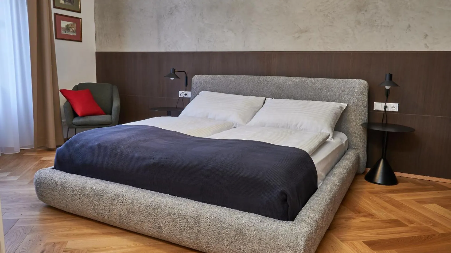 Three Golden Crowns Apartments 3*, Prague Czech Republic