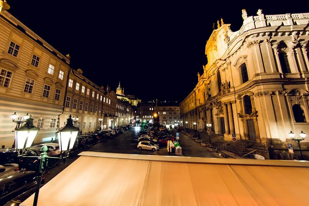 Three Golden Crowns Apartments Aparthotel Prague