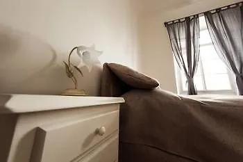 Three Golden Crowns Apartments 3*, Prague Czech Republic
