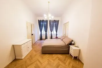 *** Aparthotel Three Golden Crowns Apartments Czech Republic