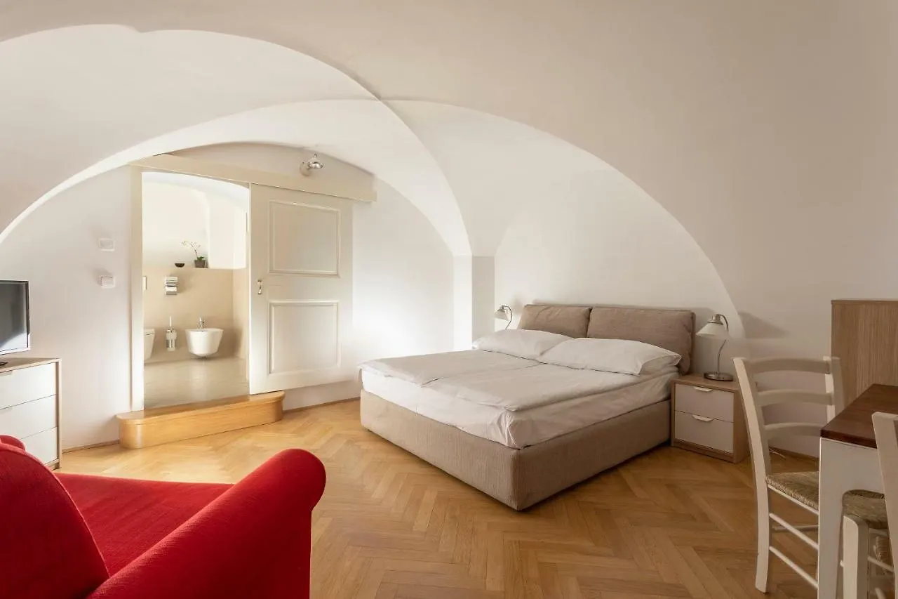 Three Golden Crowns Apartments Czech Republic