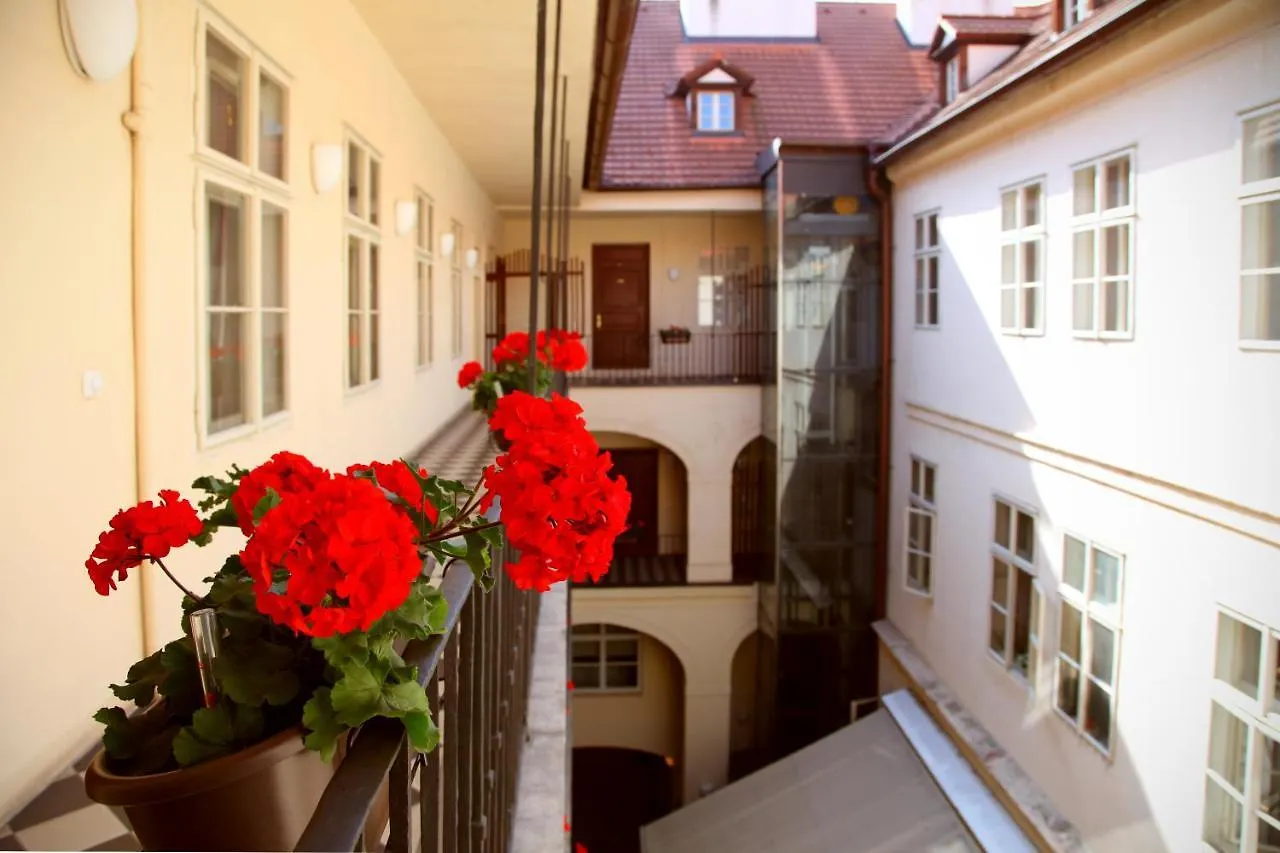 Three Golden Crowns Apartments Czech Republic